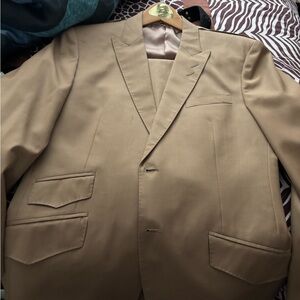 Tan Suit with Peak Lapels and Structured Shoulders
